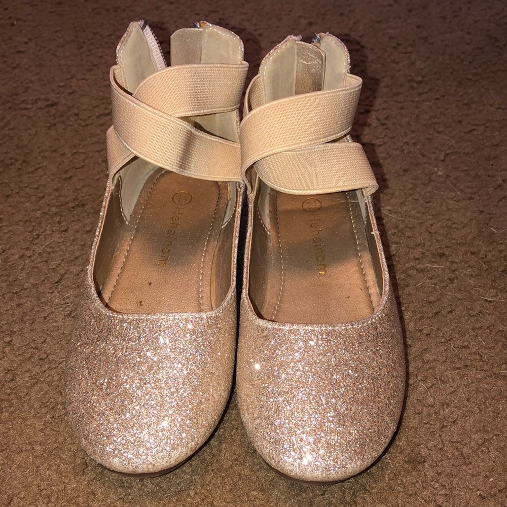 Gold sparkly flats very cute size 11